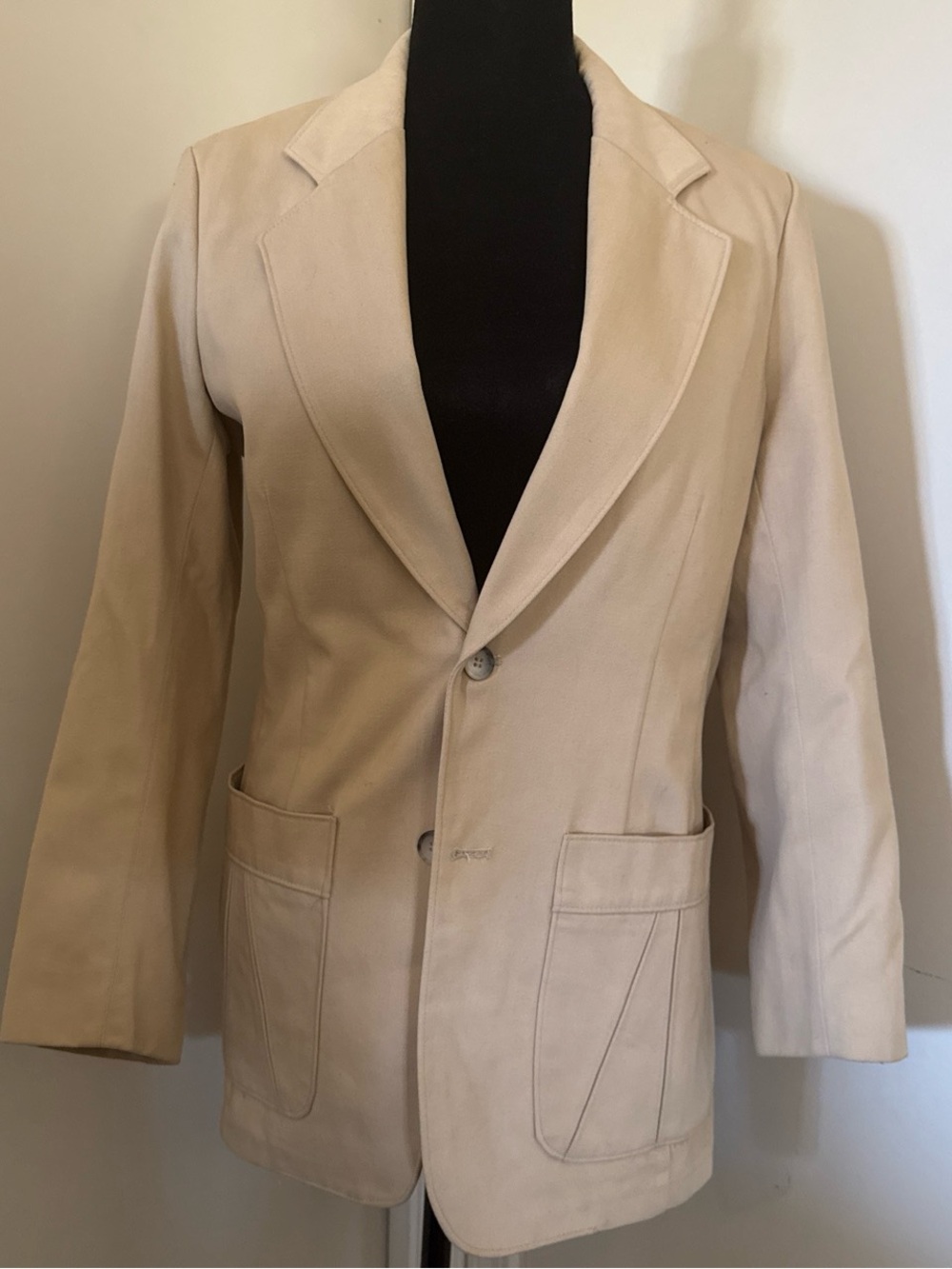 Classic women’s Cream Blazer